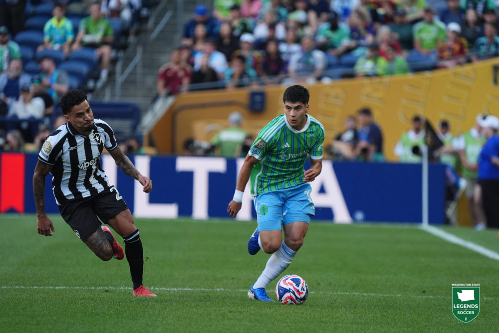Obed Vargas, shown here vs. Botofago, attracted attention from clubs around the globe during the Sounders' three FIFA Club World Cup matches. (Mike Fiechtner/Sounders FC)